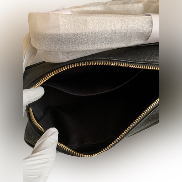 Burberry Camera Bag - Brand New Canvas and Leather Camera Bag.  Retail $1250 - Picture 7 of 7